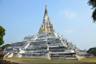 der Chedi Wat Phu Khao Thong der Chedi Wat Phu Khao Thong