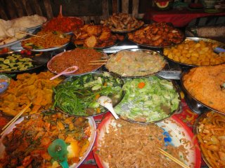 Das Buffet am Nachtmarkt Das Buffet am Nachtmarkt