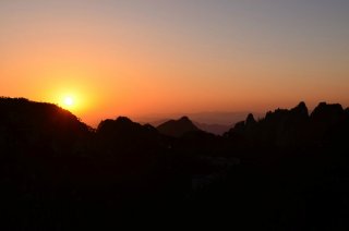 Sonnenaufgang auf Huang Shan Sonnenaufgang auf Huang Shan